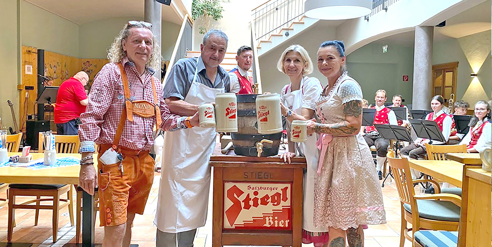 Premiere: Ein Frühschoppen mit Bieranstich und Musik im Brauhaus 