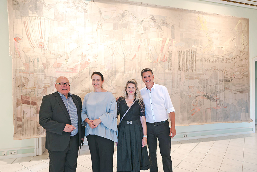 Der Landeshauptmann besuchte Ausstellung im Schloss Wolfsberg